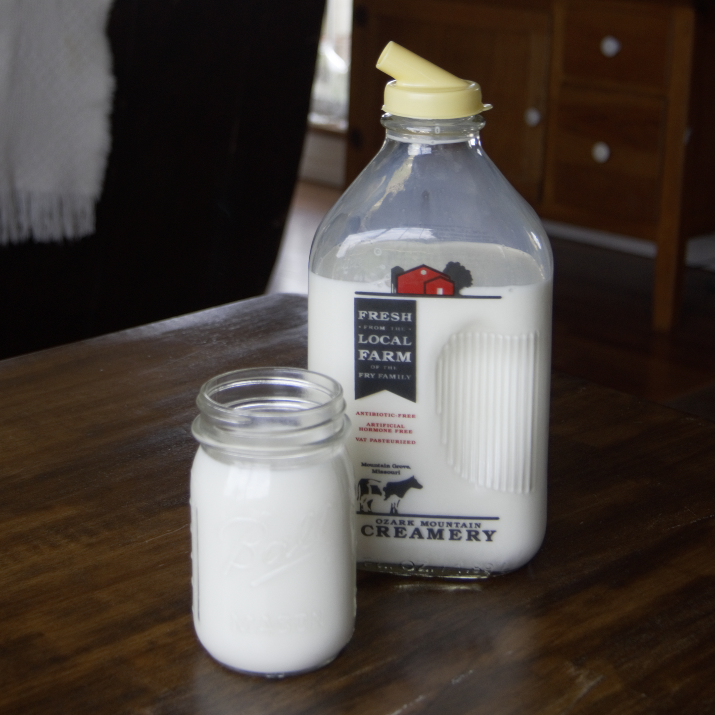 OMC Milk Bottle Pour Spout